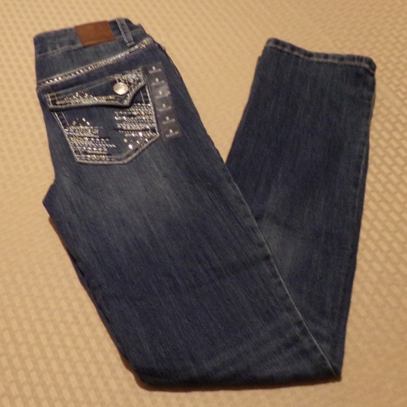 Maurices Denim - NWT Maurices SIZE 2 Reg Straight Flap Pocket Bling